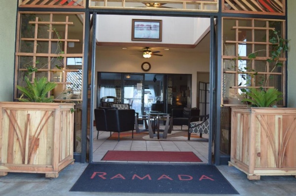 Ramada by Wyndham Arcata image 21