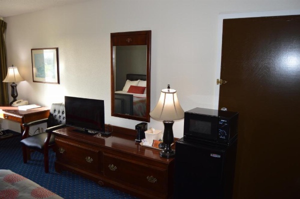 Ramada by Wyndham Arcata image 26