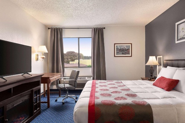 Ramada by Wyndham Arcata image 7